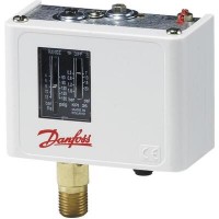 DANFOSS 060-113066 — Реле давления для общепромышленного применения KPI 35, диапазон настройки уставки -0,2-8 бар, дифференциал 0,4-1,5 бар, присоединение G 1/4 060-113066